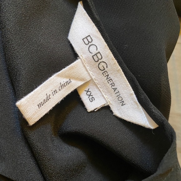 BCBG black dress xxs- fits well if you’re size xs - Picture 1 of 6
